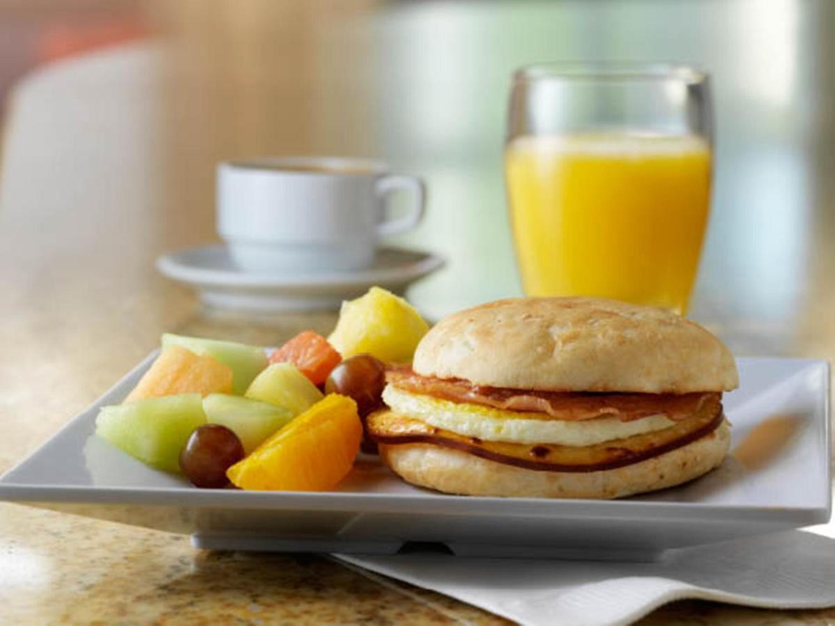Hyatt Place Dallas/North Arlington/Grand Prairie Bagian luar foto