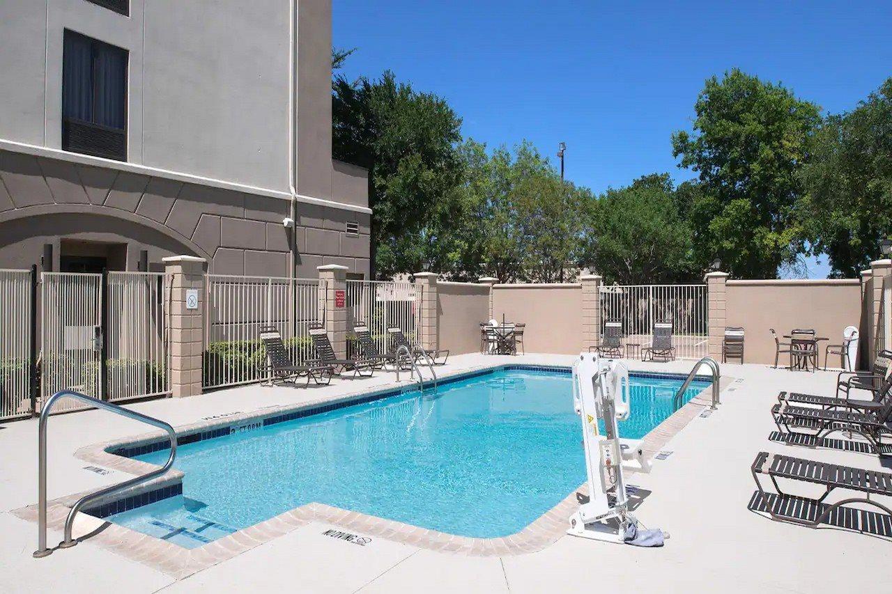 Hyatt Place Dallas/North Arlington/Grand Prairie Bagian luar foto